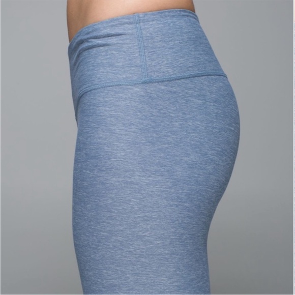 Lululemon Wunder Under Crop II *Full-On Luon - Picture 4 of 10